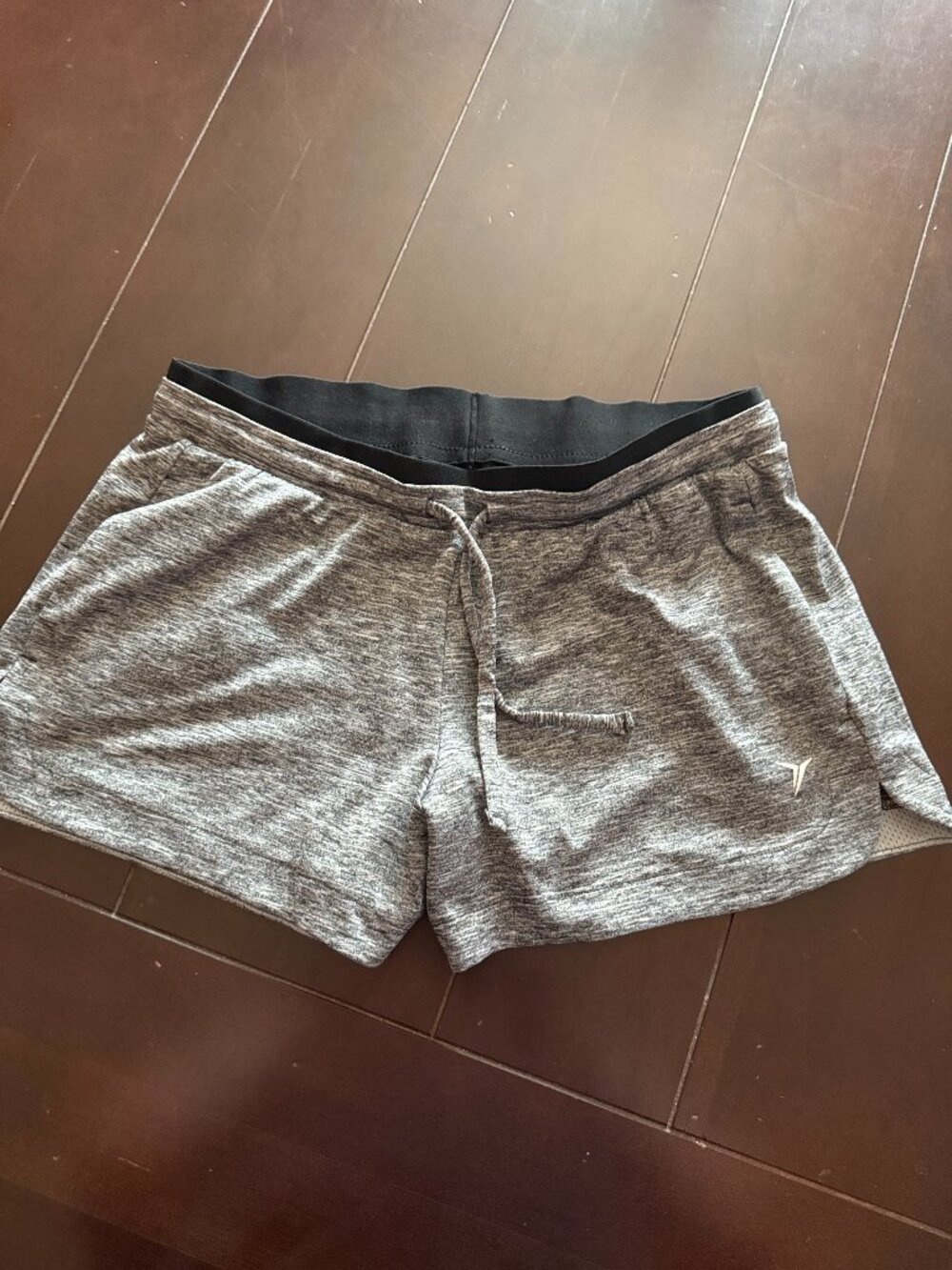 Old Navy Women's Heather Gray Athletic Shorts Size S
